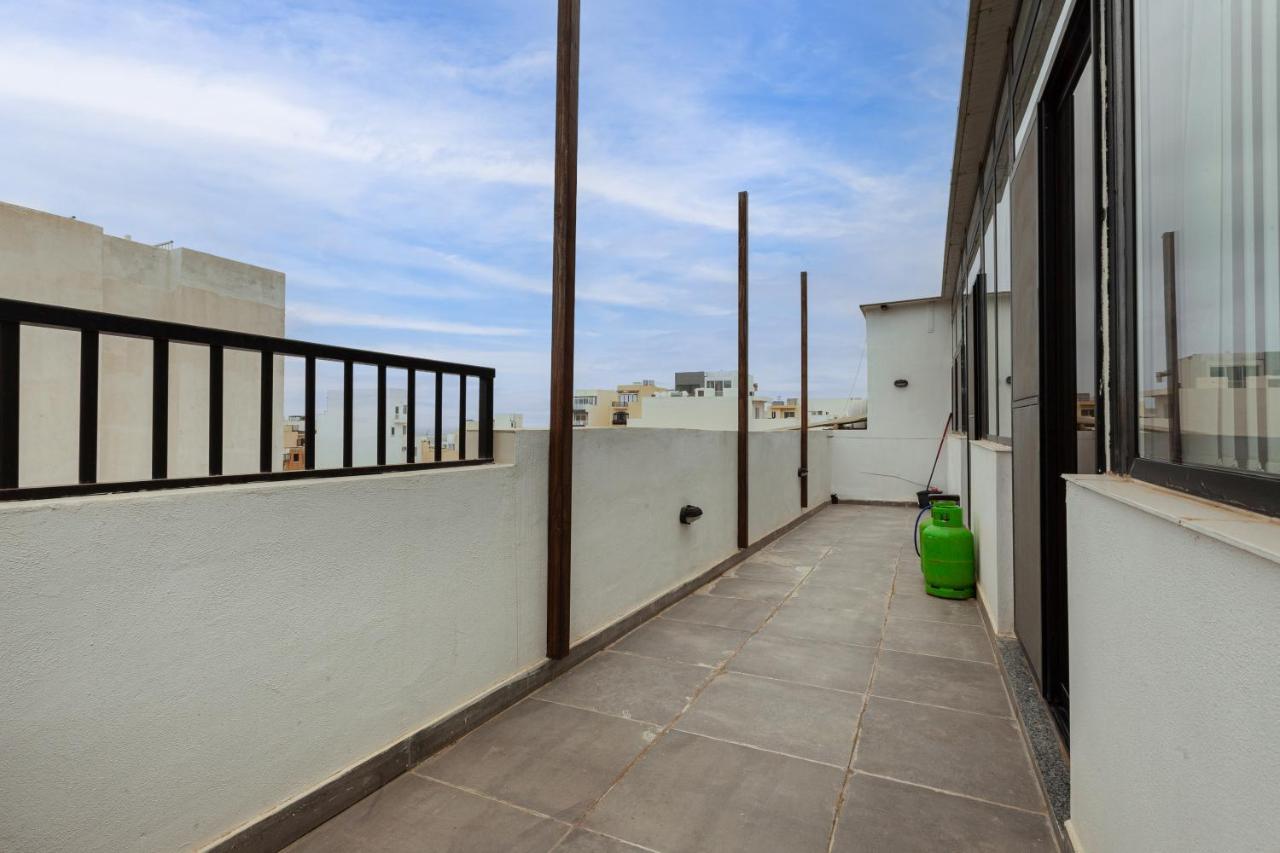 Perfect Seaview Penthouse Apartment St. Paul's Bay Exterior photo