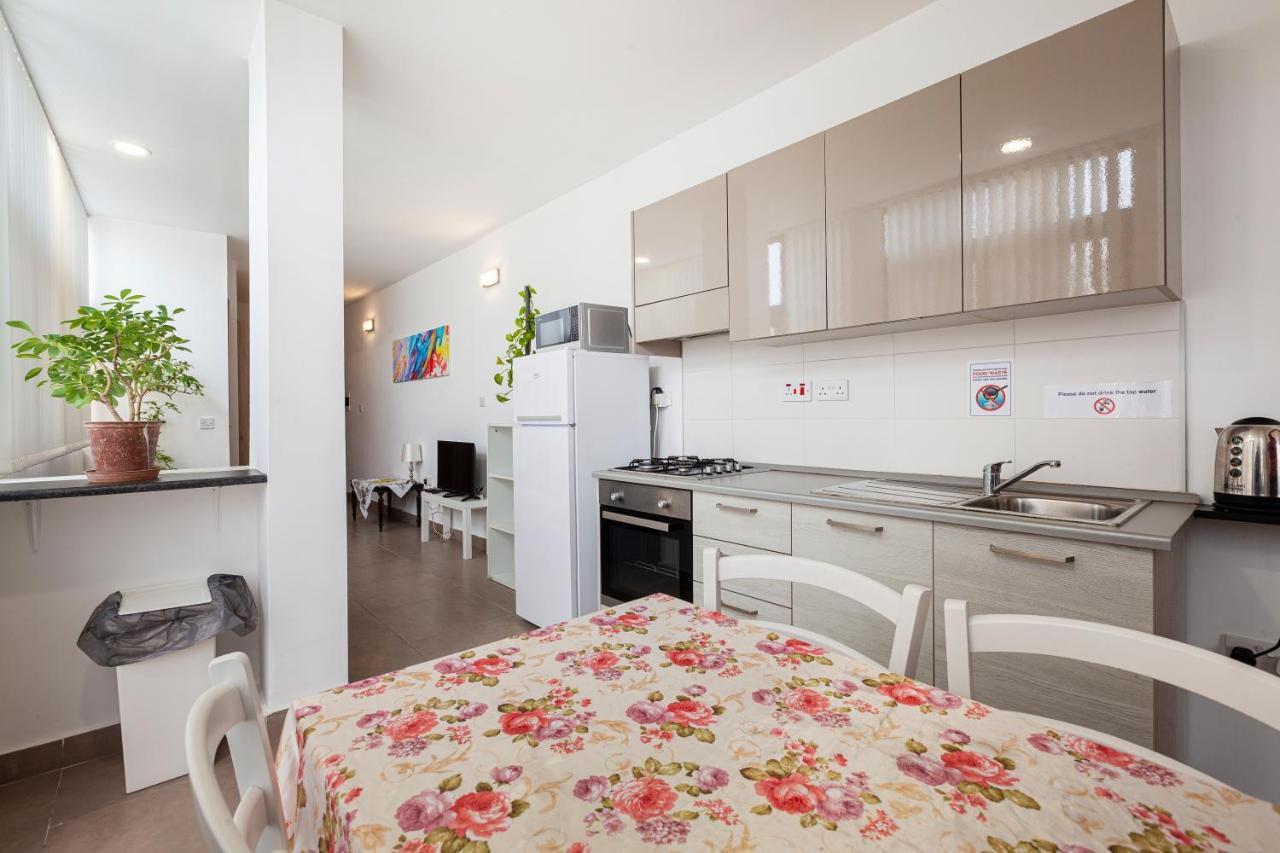 Perfect Seaview Penthouse Apartment St. Paul's Bay Exterior photo